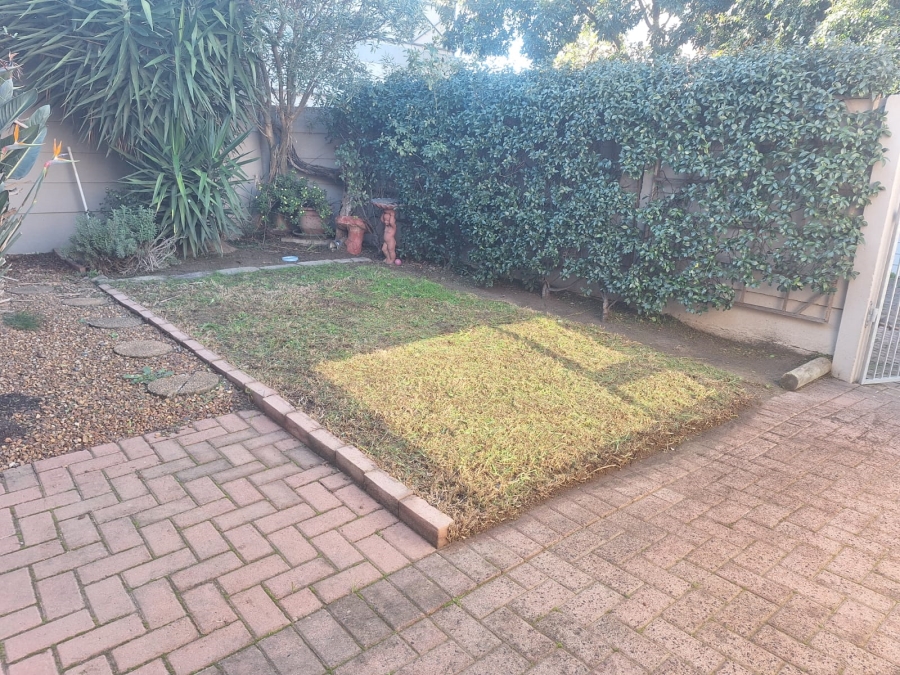 2 Bedroom Property for Sale in Admirals Park Western Cape